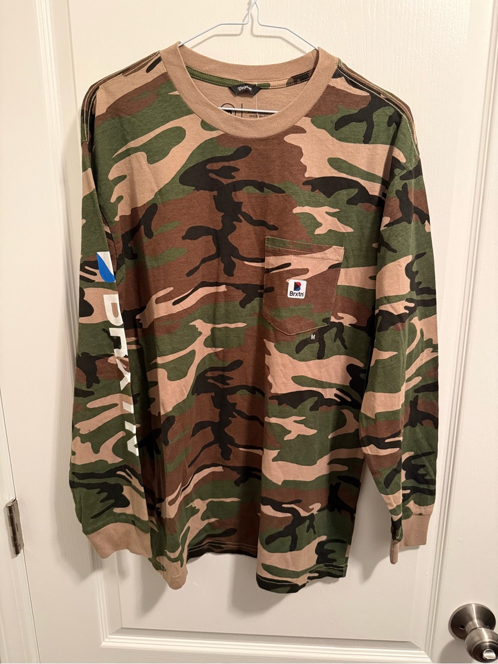 Brixton Men’s Camo Long Sleeve Pocket T-Shirt - Green Camo in Size Medium NWT